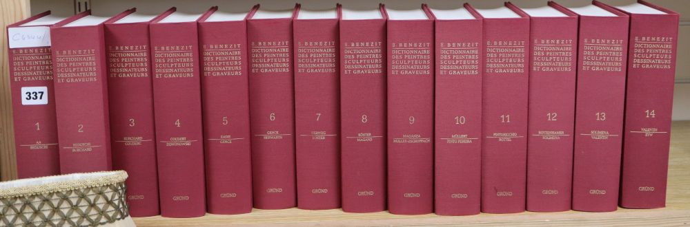 Fourteen volumes G Benedict dictionnaire des peintres sculpteurs dessinateurs et graveurs